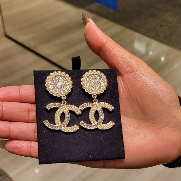 SOLD - NEW Chanel Drop Gold Crystal Pearl Large CC Drop Earrings (B22V) - Picture 1 of 13